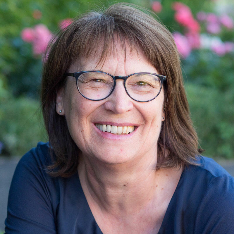 freundliches Portrait einer Frau